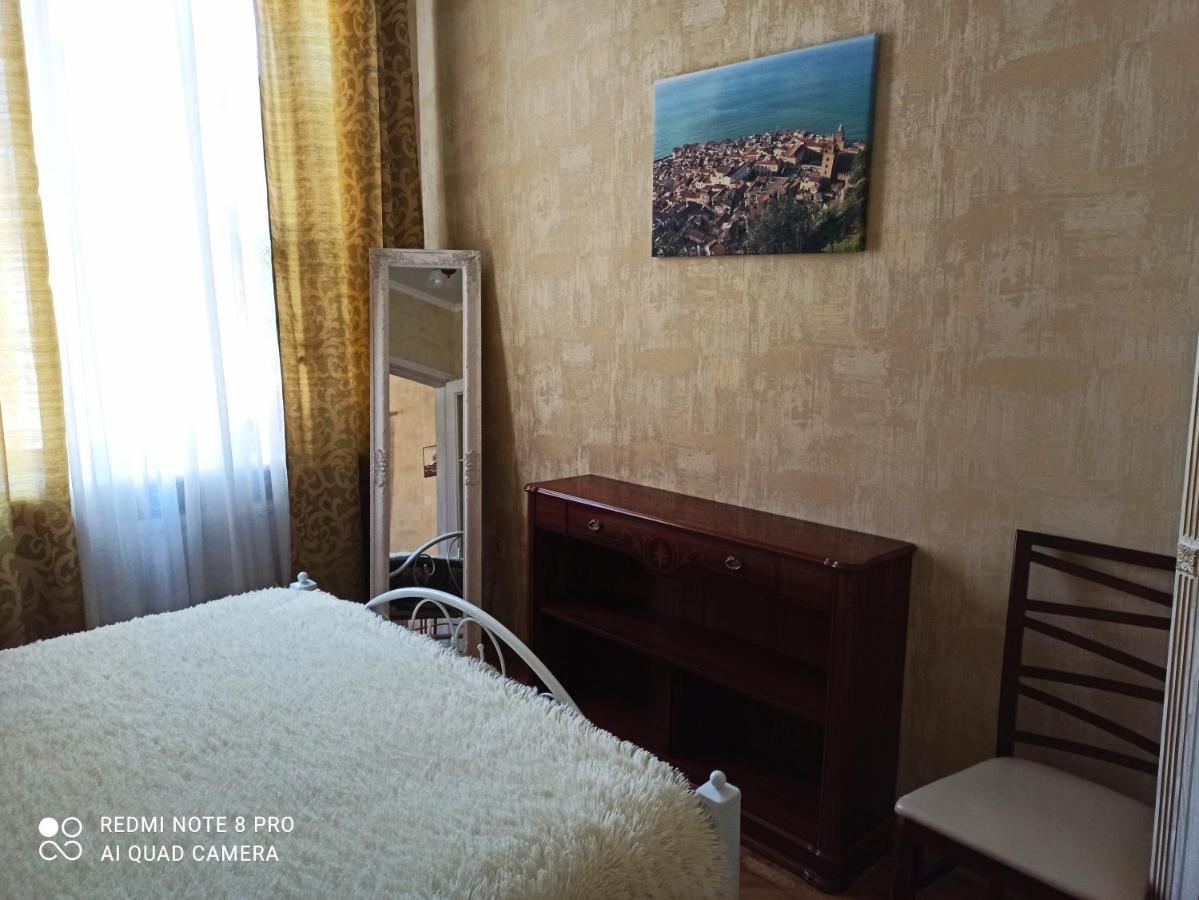 אודסה Comfort Near Opera Theater מראה חיצוני תמונה