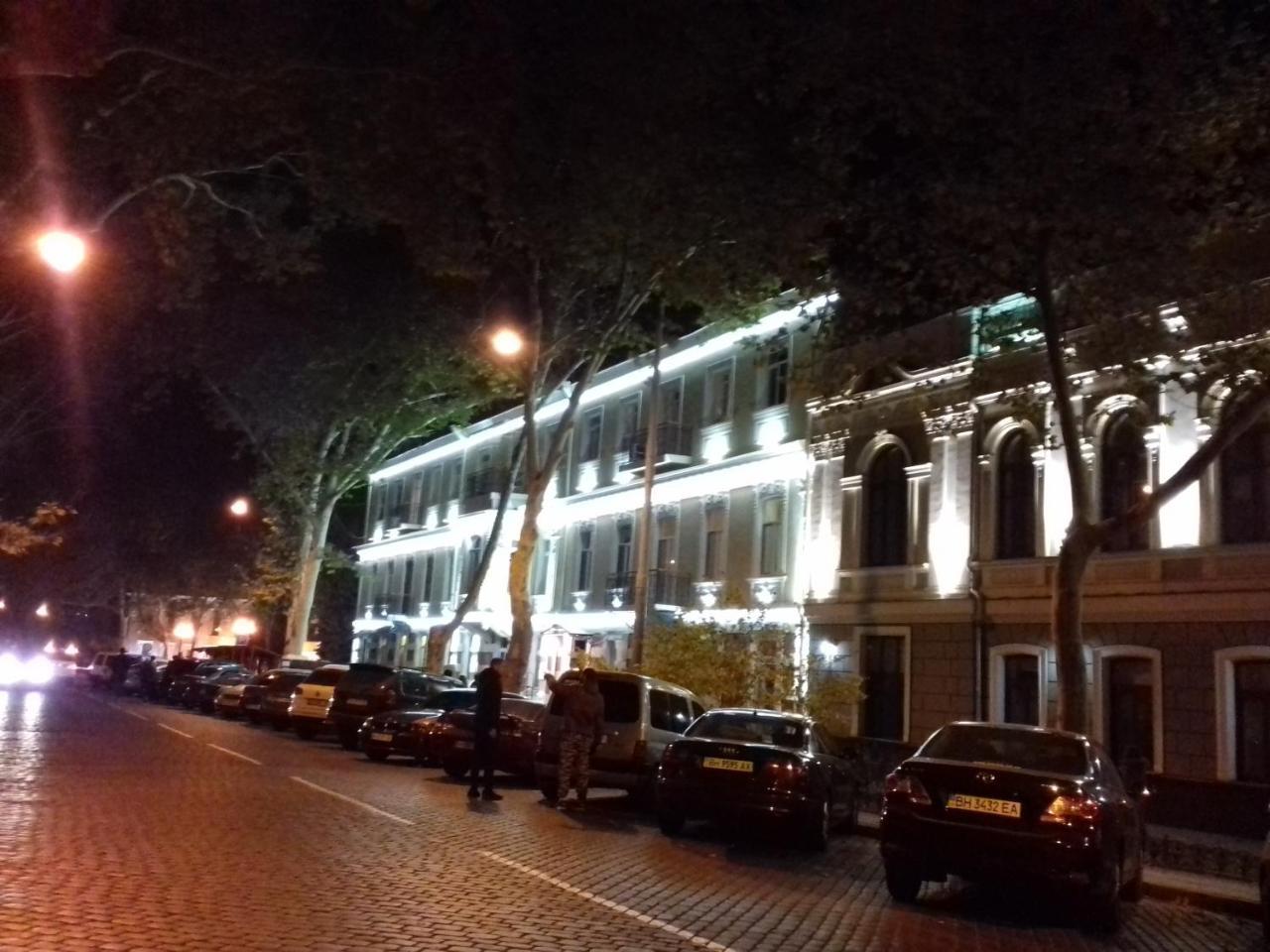 אודסה Comfort Near Opera Theater מראה חיצוני תמונה